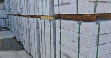 汕头芝麻白路牙石，路侧石