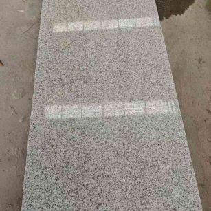 汕头芝麻白光面毛板