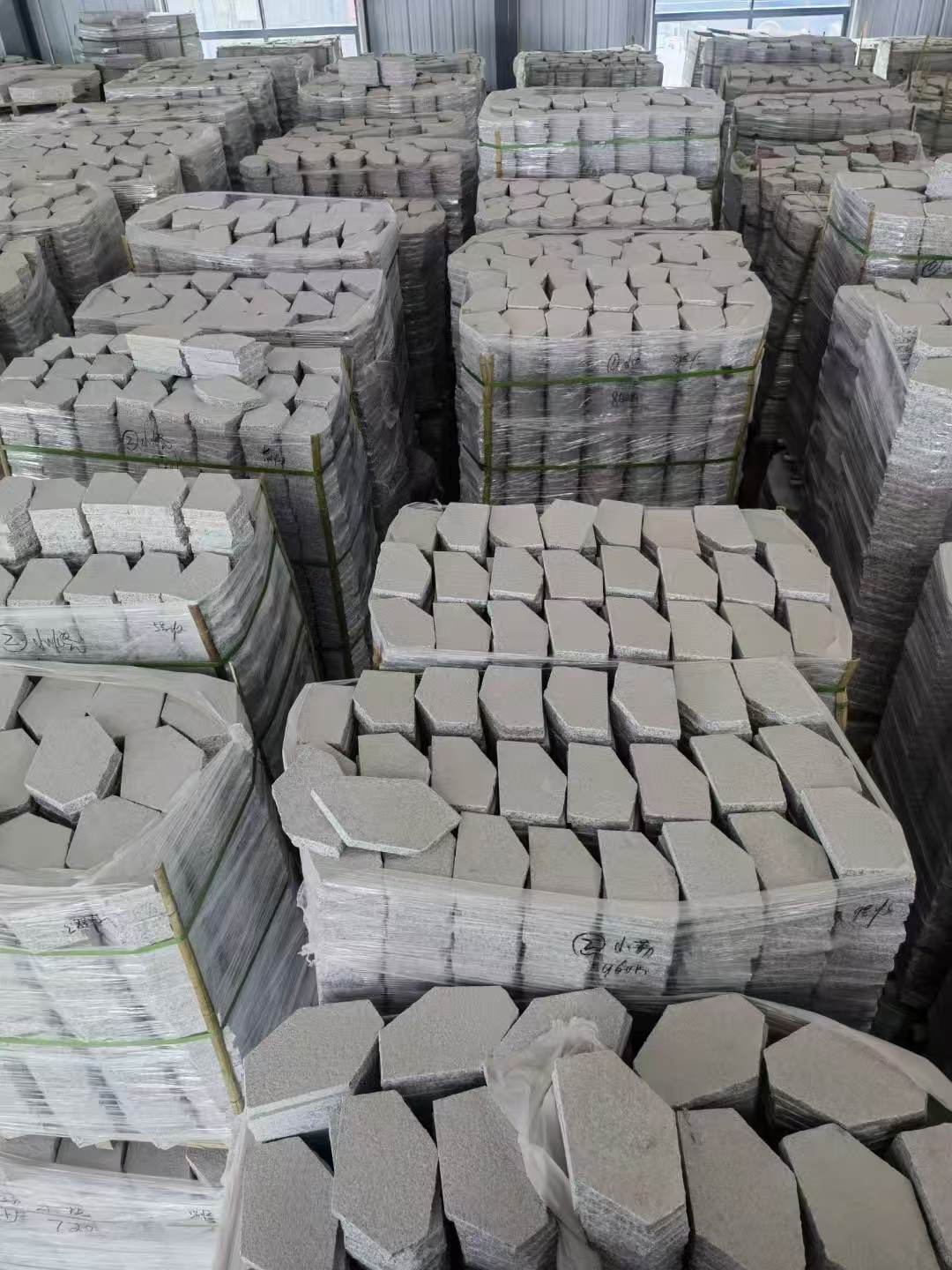 汕头芝麻白石材冰裂纹，碎拼。