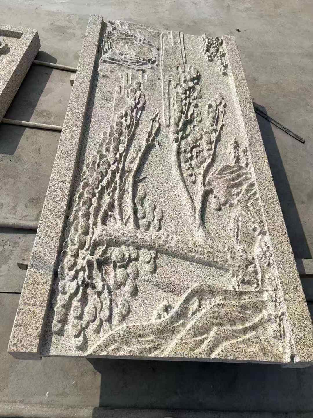 汕头黄金麻别墅雕刻版 别墅私人定制